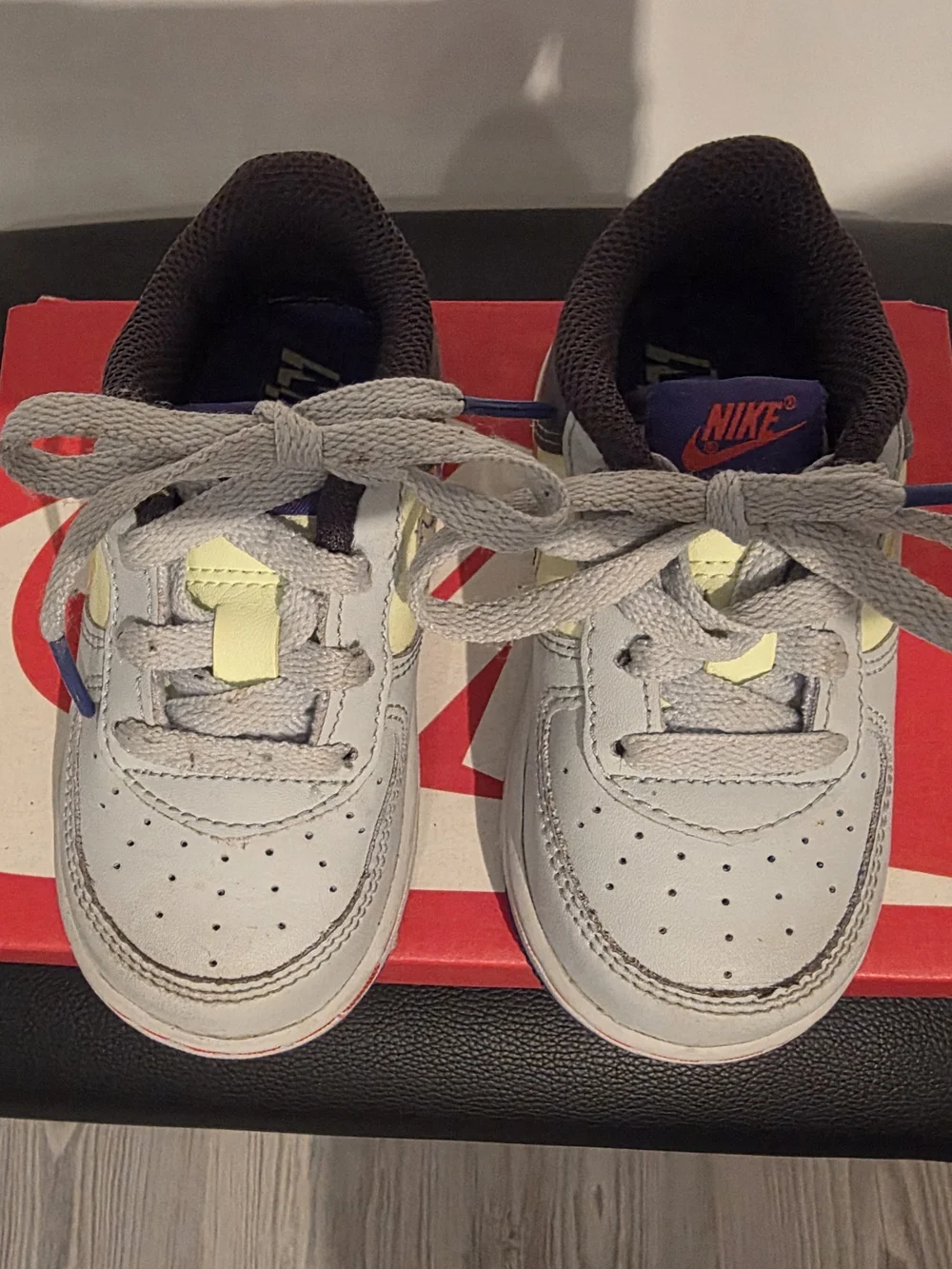 Nike Kids' AIR MAX  Gray and Yellow Low-Top Sneakers (size 6C)